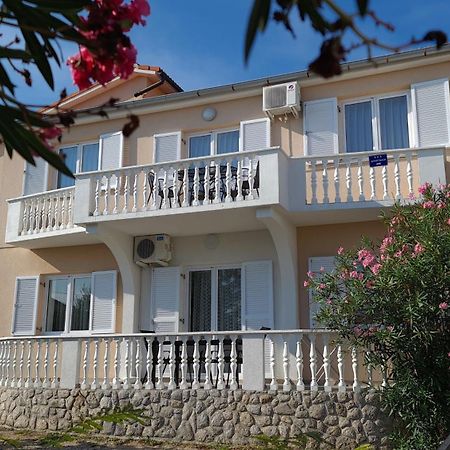 Apartments Mihalic Сило Экстерьер фото