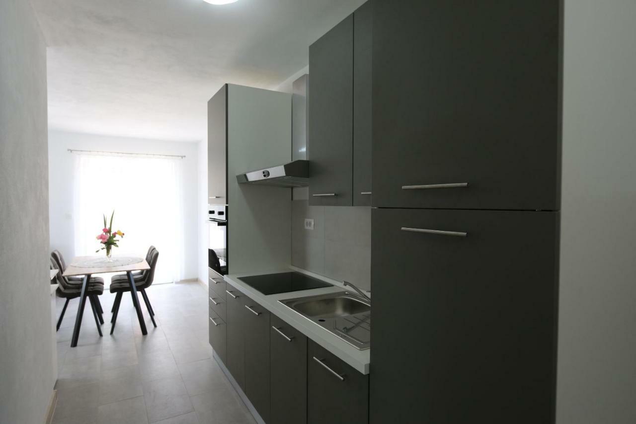 Apartments Mihalic Сило Экстерьер фото